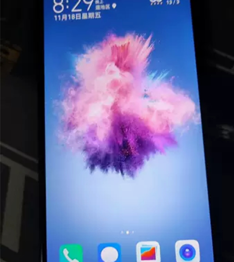 华为畅享7s，4+64G版本，屏幕完好，电...