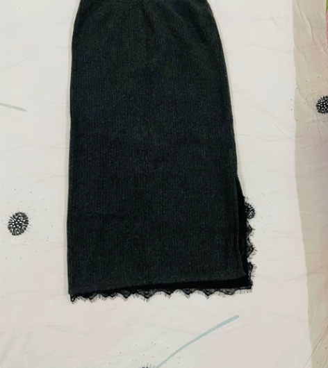 韩国实体店购买毛线铅笔裙，穿一洗一，均码。...