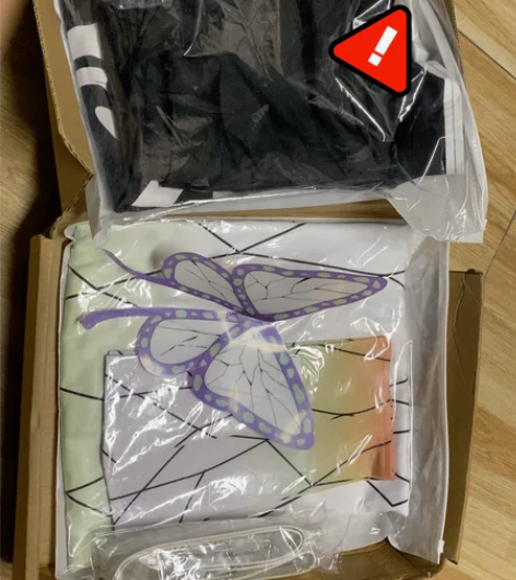 蝴蝶忍c服 L码 三町目家的 含队服（上衣...