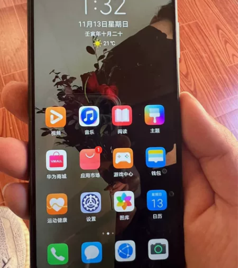 因本人换手机，所以便宜处理处理一台华为麦芒...