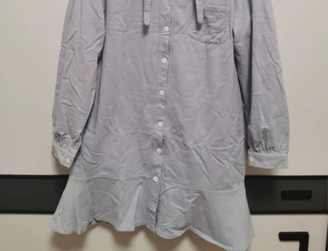 baby蓝浅蓝色可爱风衬衫连衣裙，裙长较短...