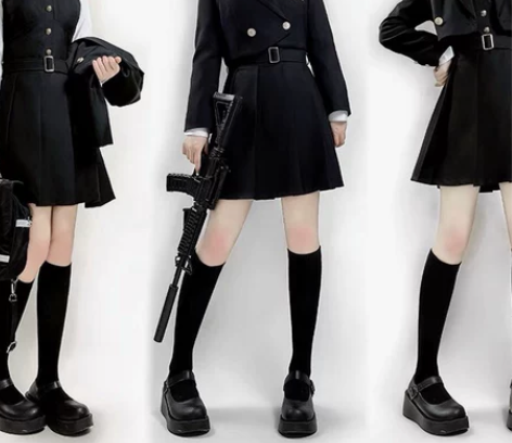 少女也会翻白眼 校供jk黑色护奶裙卡奶裙西...