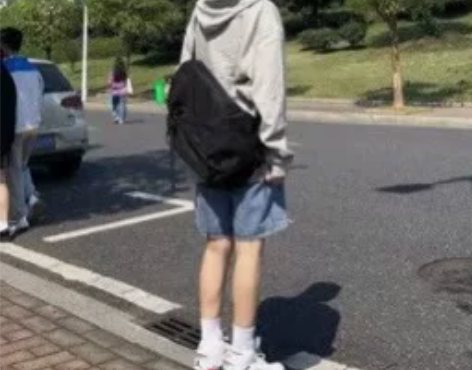 牛仔短裤五分裤 感兴趣的话点“我想要”和我...