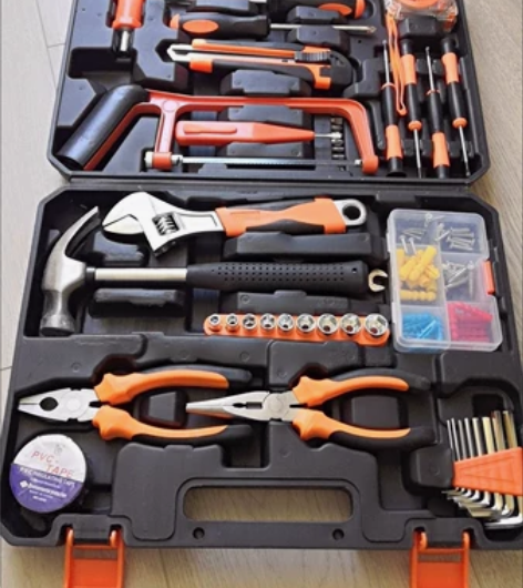 特价处理 82工具箱欧莱德家用多功能手动五...