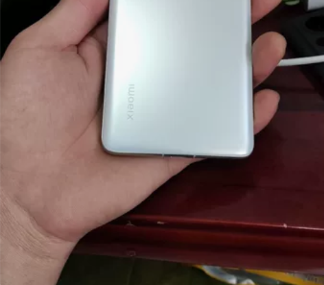 出售小米12spro 12+256白色，5...