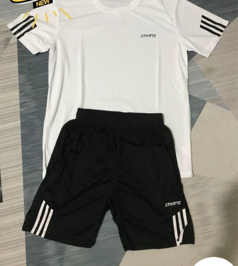 店面到期  男士运动套装  亏本处理 25...