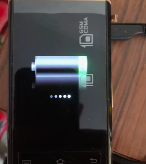 三星手机 经典臻金版w899原装正品、九九...