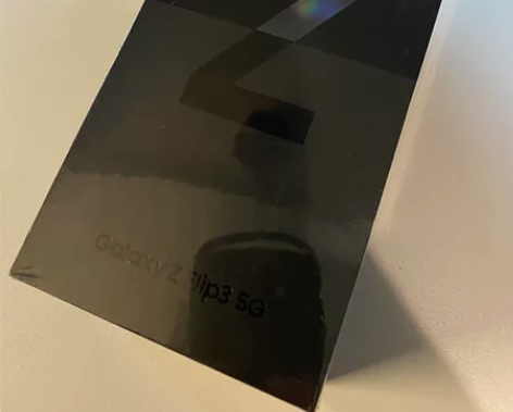 Samsung三星 Galaxy Z Fl...
