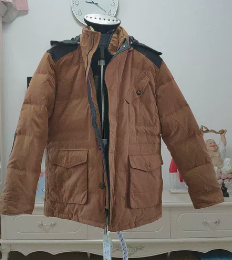 全新战地吉普男士XL码羽绒服 感兴趣的话点...