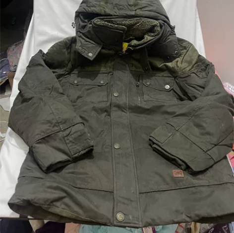 战地吉普，冬季厚款男士羽绒服连帽厚实大码男...