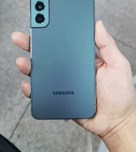 新到三星S22+.8+256。高保到明年7...