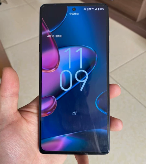 摩托罗拉moto edge X30，12+...