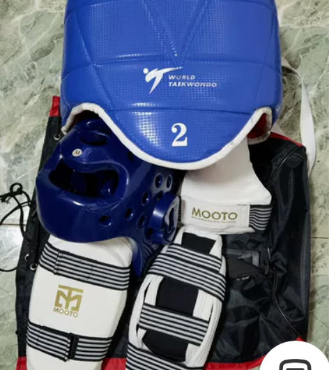 【全新】儿童跆拳道护具实战装备六件套（护头...