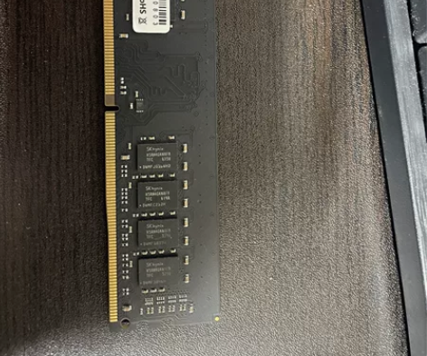 内存不够用换两根16g  4月底5月初买的...