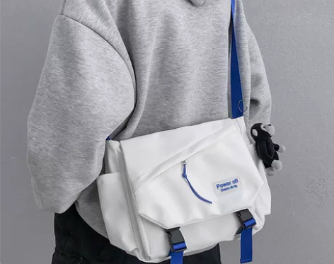 法国男士斜挎包潮牌工装风日系休闲男包大容量...