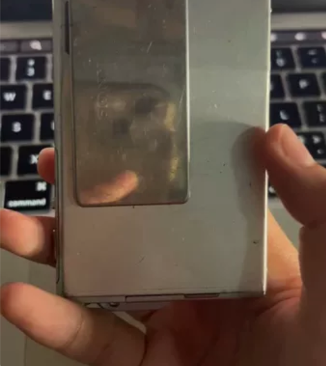 索尼t7 510w像素 屏幕瑕疵不影响出图...