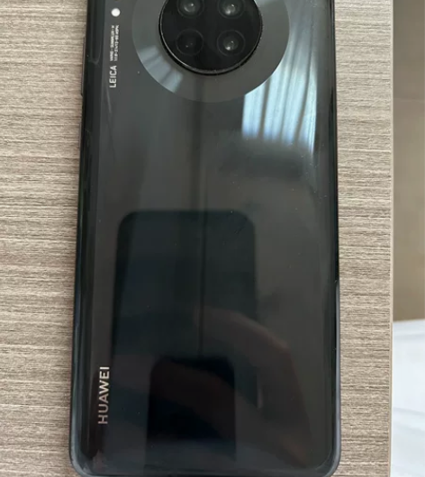 自己一直用的华为Mate30 4G版本，8...