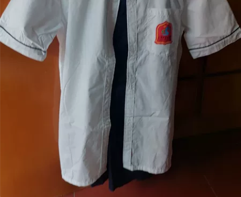 高安五中整套校服160cm，几乎全新，带领...