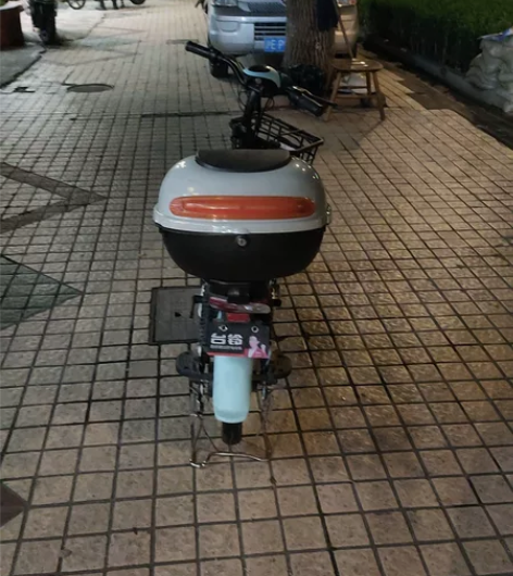 台铃电动车，九成新，700元，可小刀 感兴...