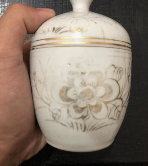 白釉描金糖缸 具体品相如图 118    ...