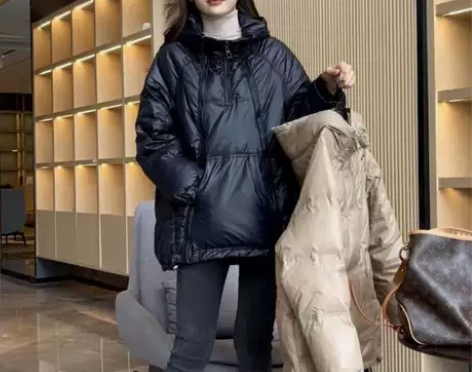 反季羽绒服女韩版宽松连帽气质显高减龄套头两...