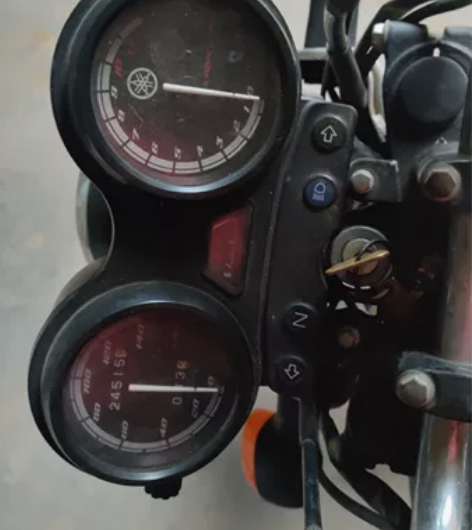 出售在家闲置10年雅马哈天剑125一辆可以...