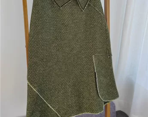 专柜原单 撤柜品牌秋冬设计感秋款高腰显肤墨...