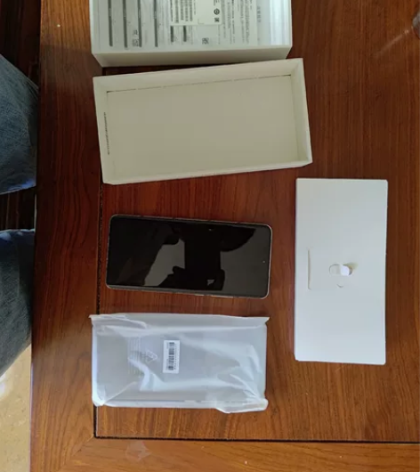 小米12x 12+256 ，22.4月激活...