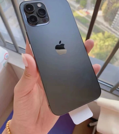 出12ProMax 512G 石墨色走平台...