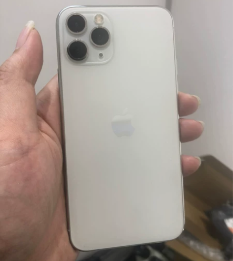 苹果11pro 64G白色国行双卡三网，纯...