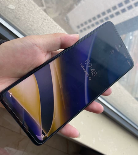 出一台摩托罗拉薇商营xiao手机 品牌型号...