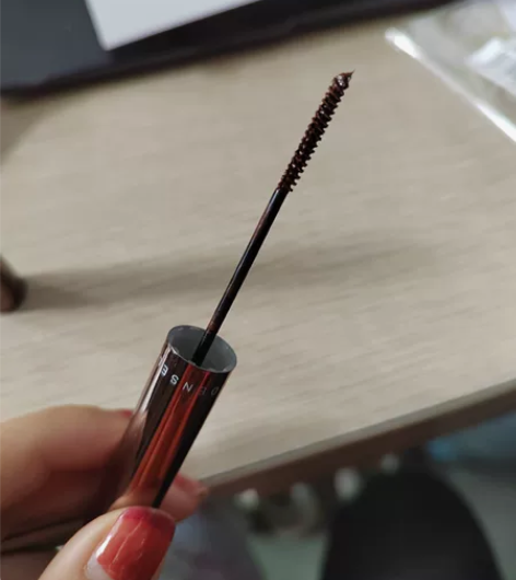 名创优品自然棕睫毛膏，不包邮 感兴趣的话点...