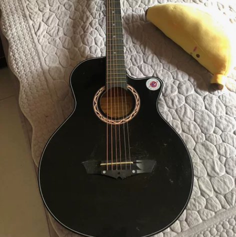 入门级吉他，买回来玩不了全成一个装饰品完好...
