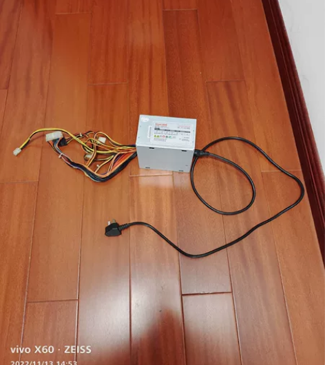 长城电脑主机230瓦电源 外观完整，配电源...