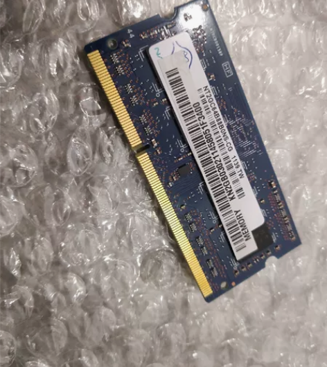 两条笔记本ddr3内存，南亚易胜2g，金士...