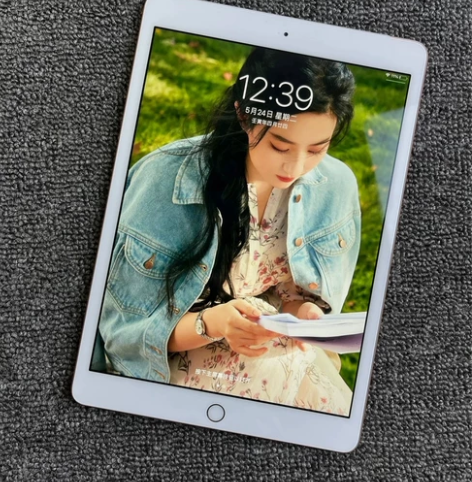 急售ipad8代128g2020款10.2...