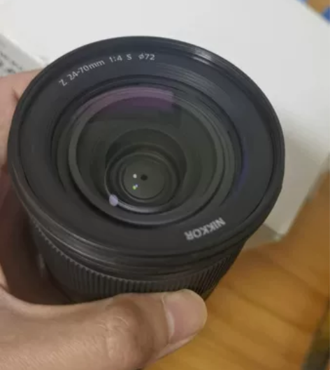 尼康z24-70 f4s微单镜头，用的比较...