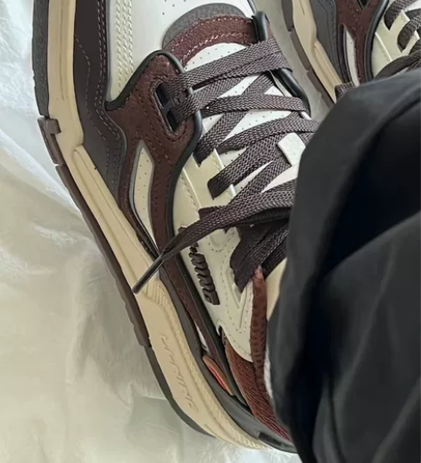 李宁日进斗金鼠橡褐43码，穿过一天，拍下发...