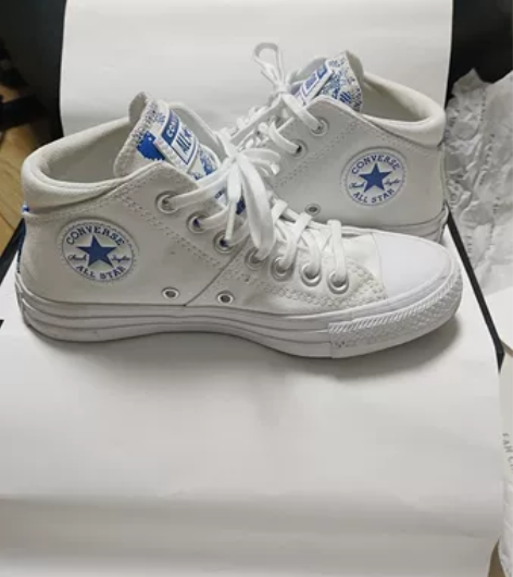 匡威中帮帆布鞋，35码，仅穿一次。 专柜购...