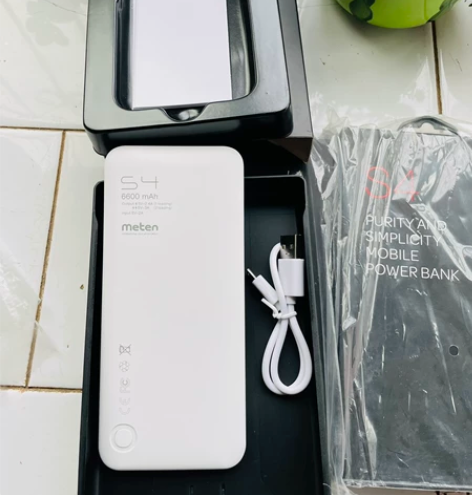 全新??6000毫安充电宝，超薄型，携带方...