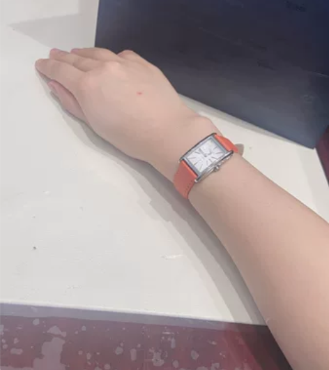 出售一只闲置的黛卓维那浪琴手表，换过表带，...