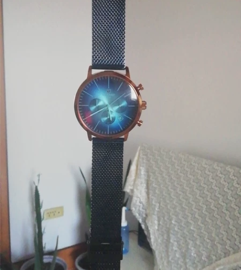 全新黑色男士表，变色盘男士表。时间准。女士...