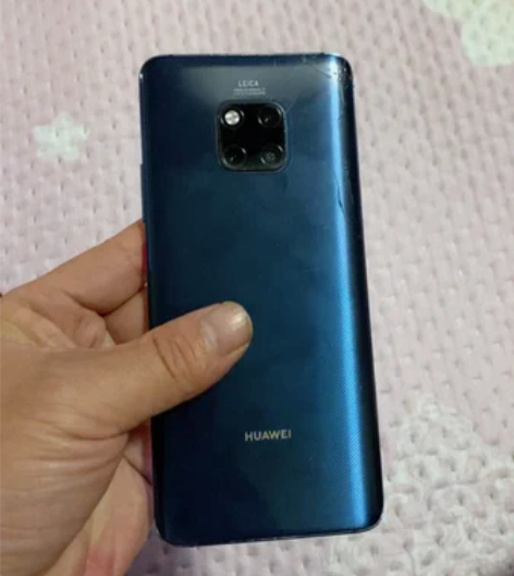 华为Mate20pro 8+256GUD版...