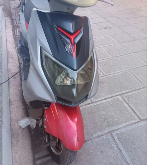 台铃电动车，72v六个电瓶的，车子好，电池...
