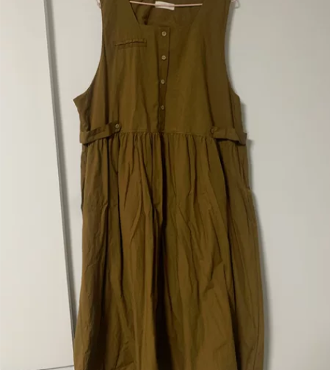 咖色背带裙全新仅试穿 建议身高158以上 ...