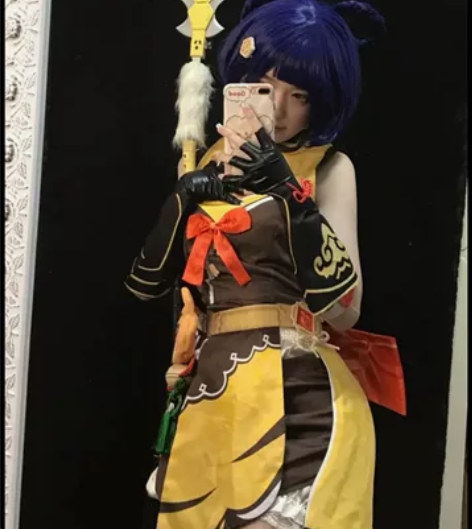 【标价出】漫衣尚家的原神香菱cos服仅衣服...