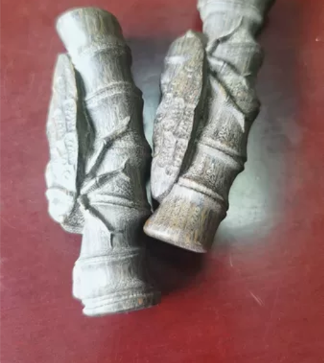 两个小把件，木雕的，知足常乐，品相如图，售...