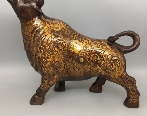 喜欢古玩铜器收藏，鎏金花牛，牛气冲天，工艺...