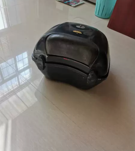 电瓶车工具箱。20元自取 感兴趣的话点“我...