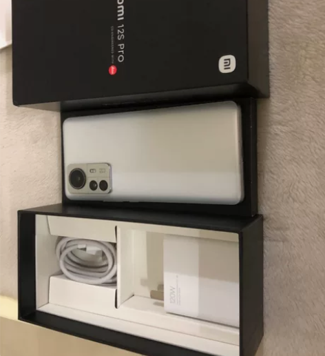 朋友自用一手小米12spro 12+512...